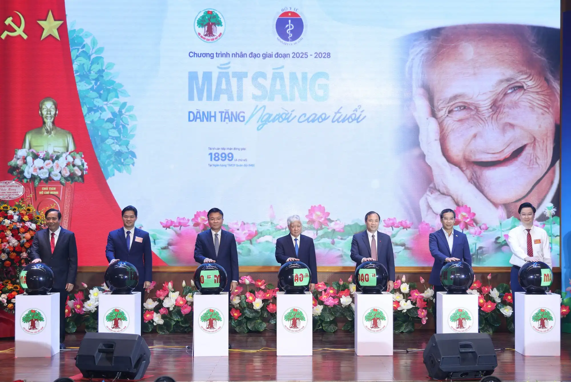 MB chung sức phát động tháng hành động vì người cao tuổi và chương trình “Mắt sáng cho người cao tuổi”